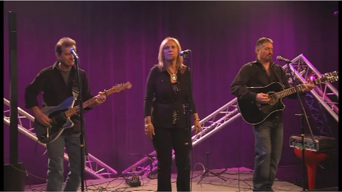 Joanie Cicatelli Live Showsperformance